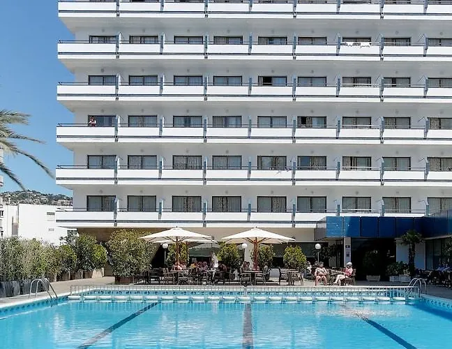 Gran Garbi & Aquasplash Hotel
