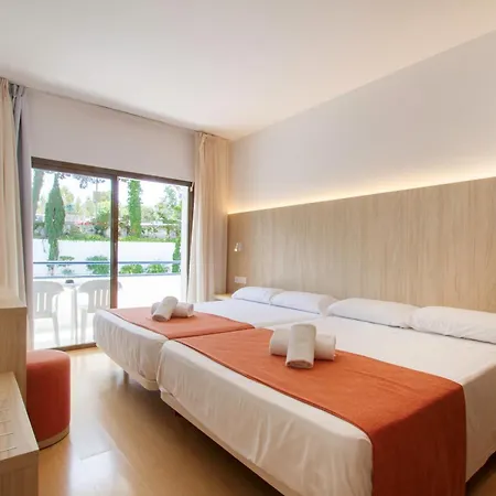 Gran Garbi & Aquasplash Otel