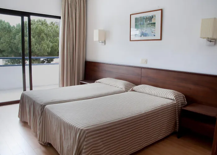 Gran Garbi & Aquasplash Hotel 4*