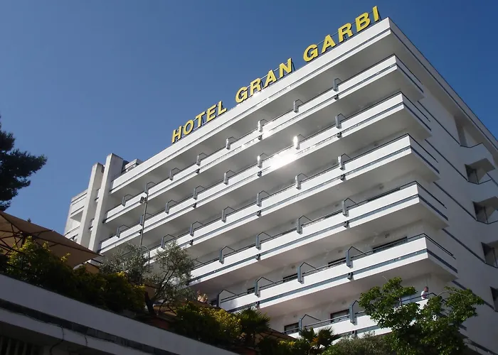 Gran Garbi & Aquasplash Hotel