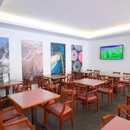 Gran Garbi & Aquasplash Szálloda 4*