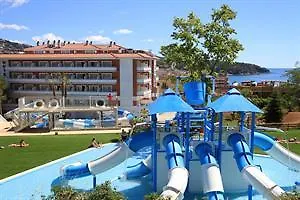 Szálloda Gran Garbi & Aquasplash 4*