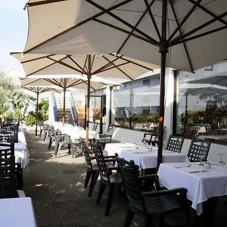 Gran Garbi & Aquasplash Hotel