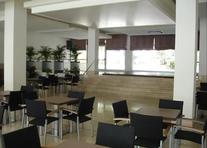Gran Garbi & Aquasplash Hotel 4*